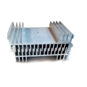 DISSIPATEUR :  L/68 X H/43 X E/27MM